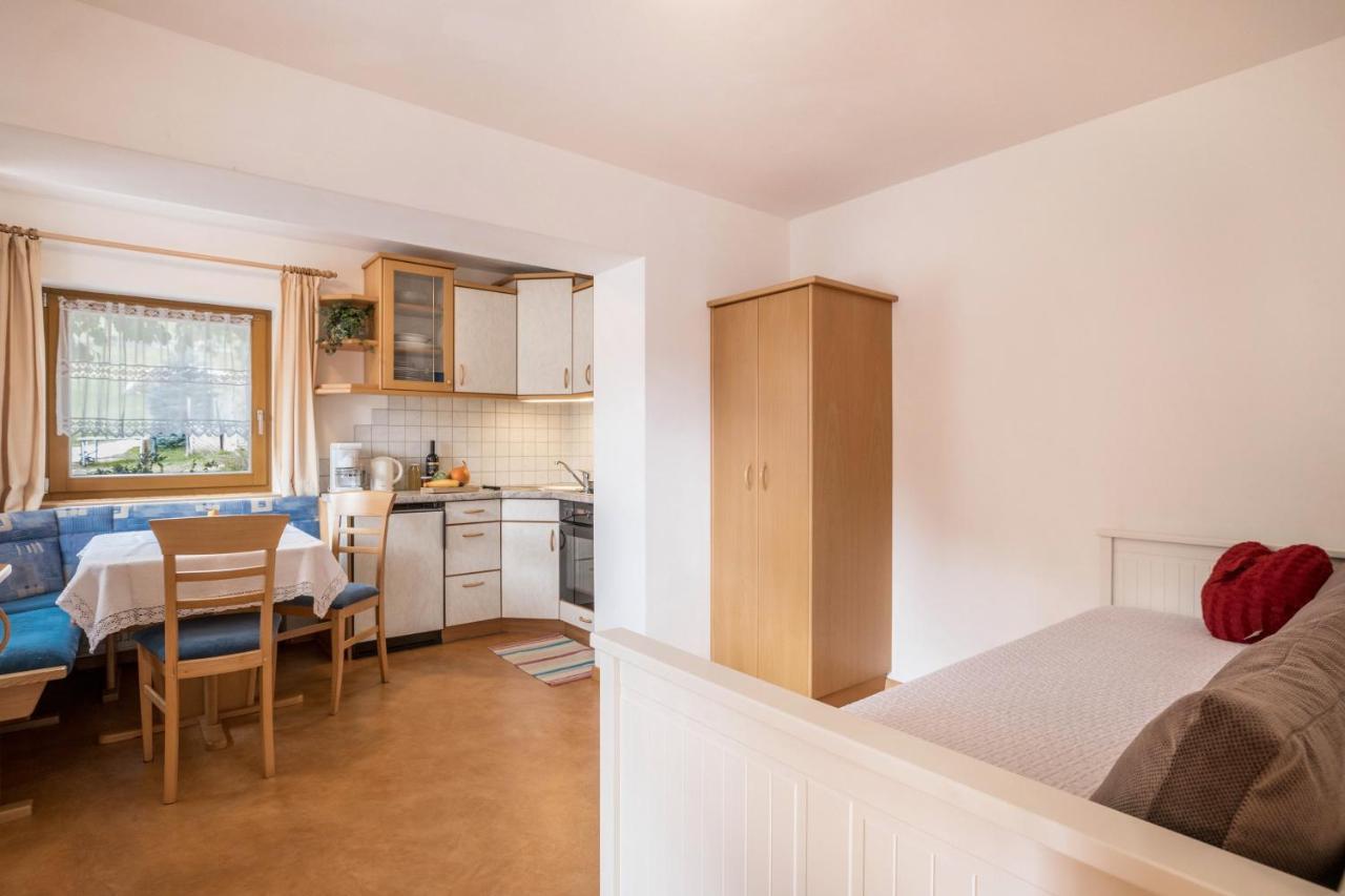 Haus Belodei - Apt A San Martino in Badia Kültér fotó