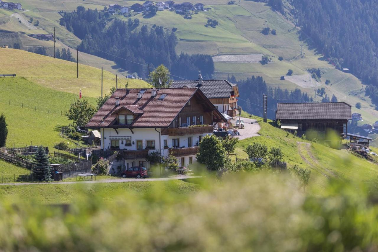 Haus Belodei - Apt A San Martino in Badia Kültér fotó